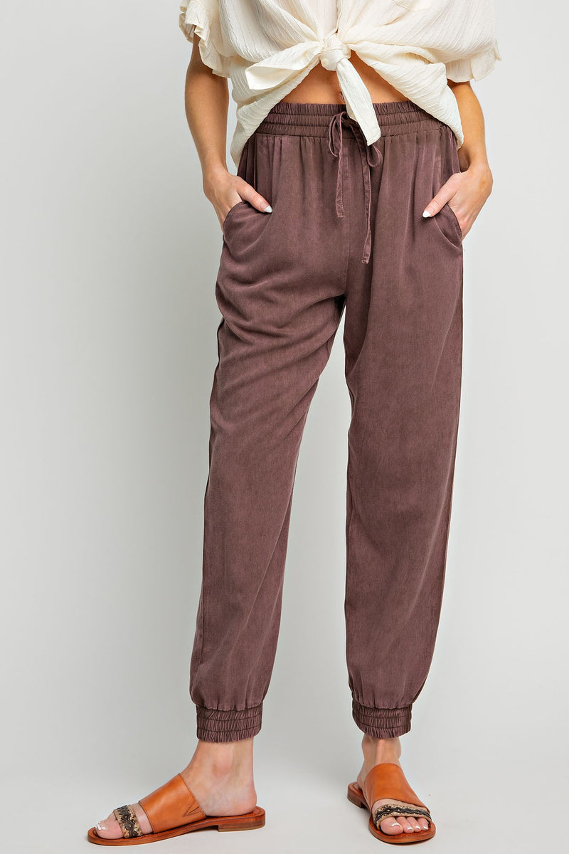 Kick Back Jogger Pants